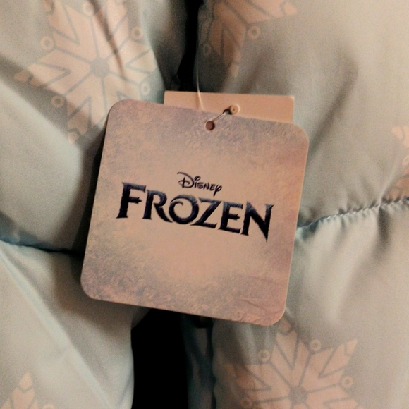 Disney Frozen Coat 🧥 - Picture 7 of 9